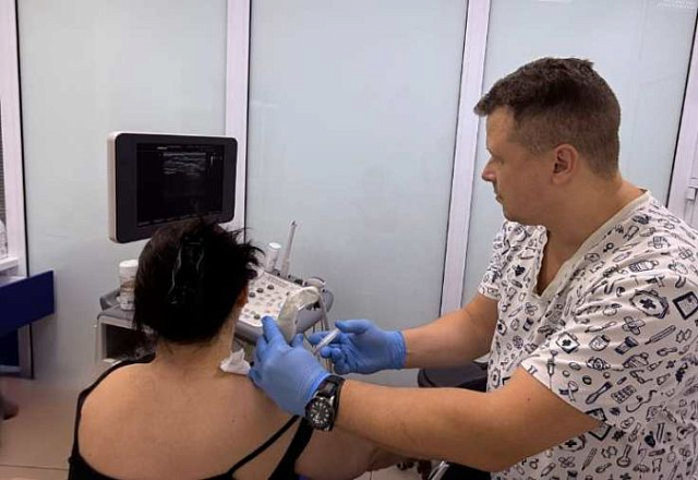 Блокада плечевого сустава